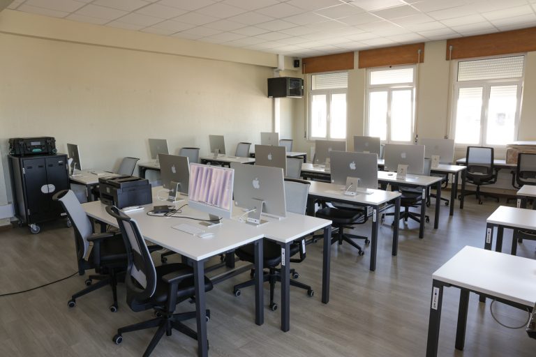 Sala a213